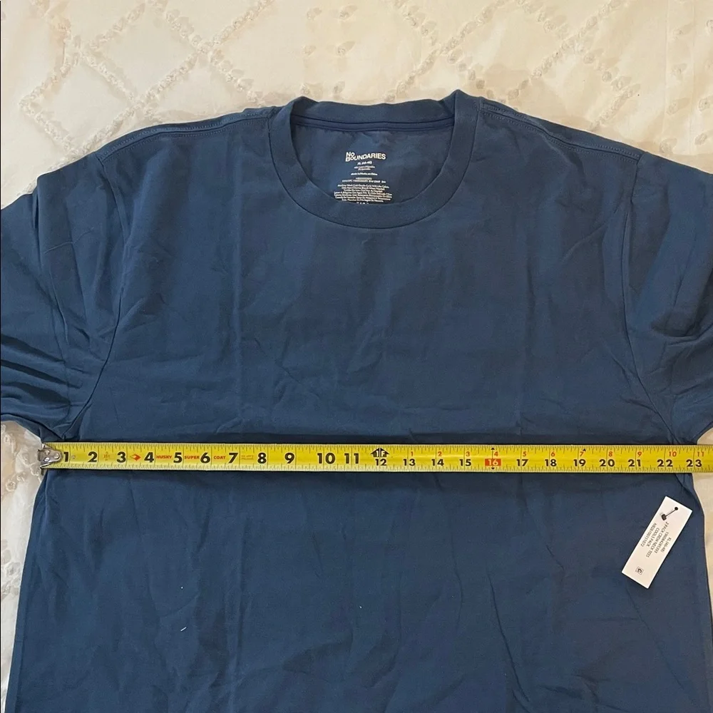 No Boundaries T-Shirts and matching shorts nwt 3 piece set XL